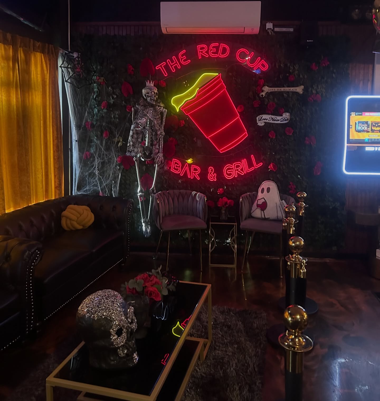 The Red Cup interior